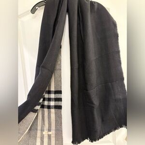 Burberry Reversible Black and Plaid Wool Pocket Scarf